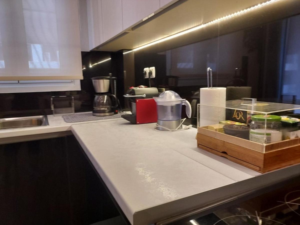 Acropolis Metro Station Flat 2 Apartment Athens Ngoại thất bức ảnh